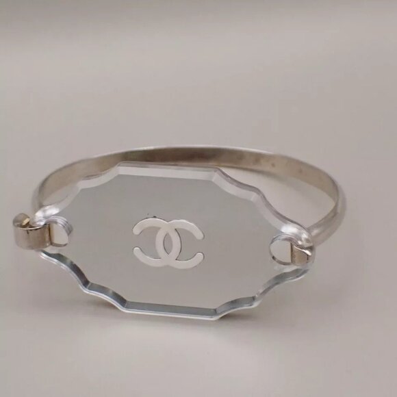 CHANEL CC Logo Mirror Bangle Bracelet 03C Silver France Accessory - Picture 1 of 16